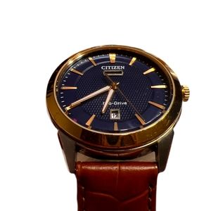 🔥 Men's Citizen Eco-drive watch!!